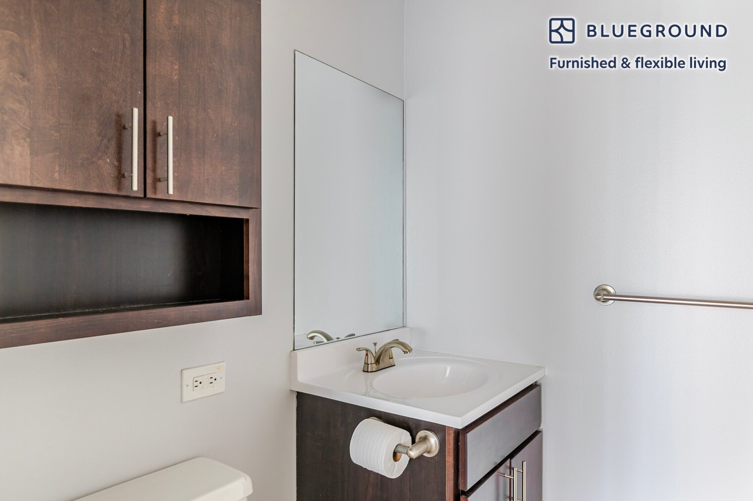 Building Photo - 8 W Chestnut St