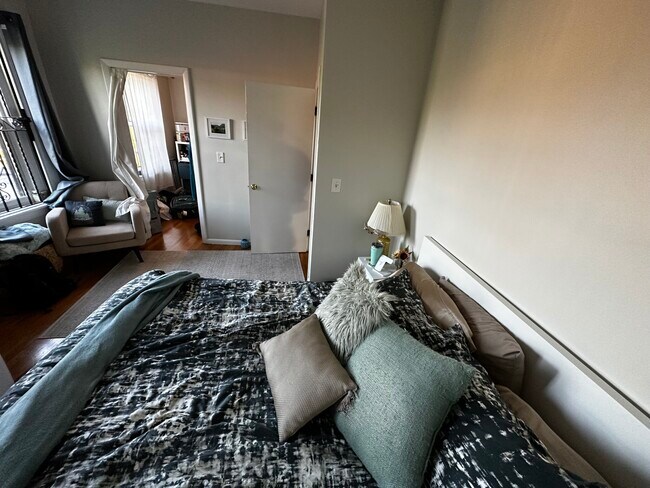 Building Photo - 538 Massachusetts Ave