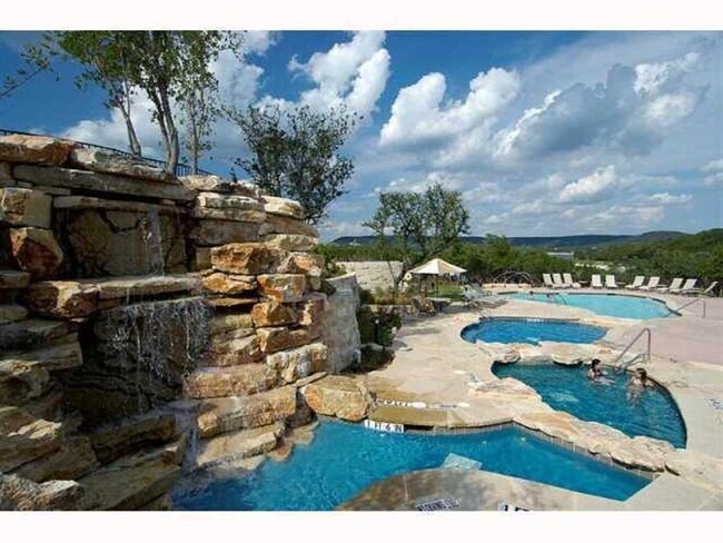 Building Photo - 6608 Lantern View Dr