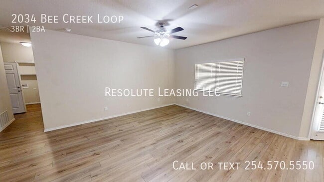 Building Photo - 2034 Bee Crk Lp