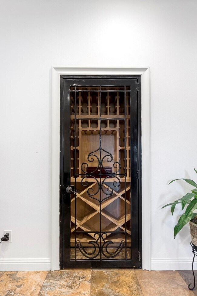 Building Photo - 1155 Whipporwill Rd