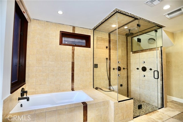 Building Photo - 2753 Solana Way