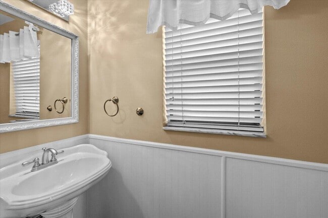 Building Photo - 5434 NW 87th Terrace