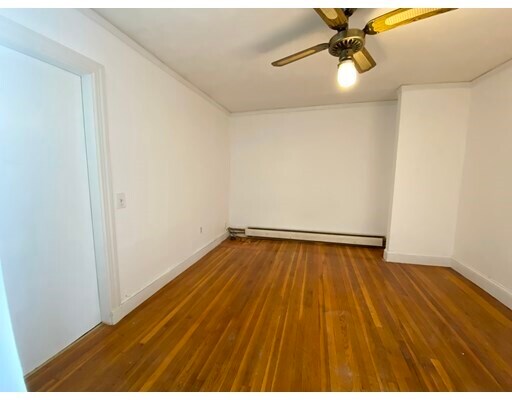 Building Photo - 748 4th St