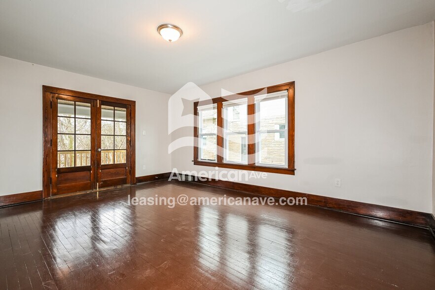 Building Photo - 1607 Jackson St