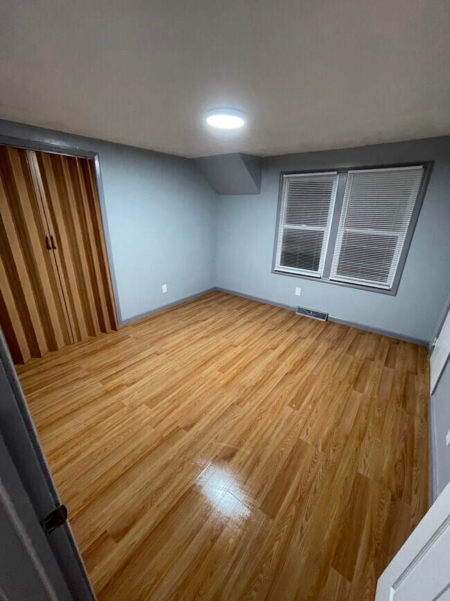 Building Photo - 3422 Vestal Rd
