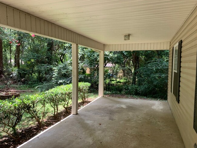 Building Photo - 4 bed 2 bath house close to FSU and TCC!! ...