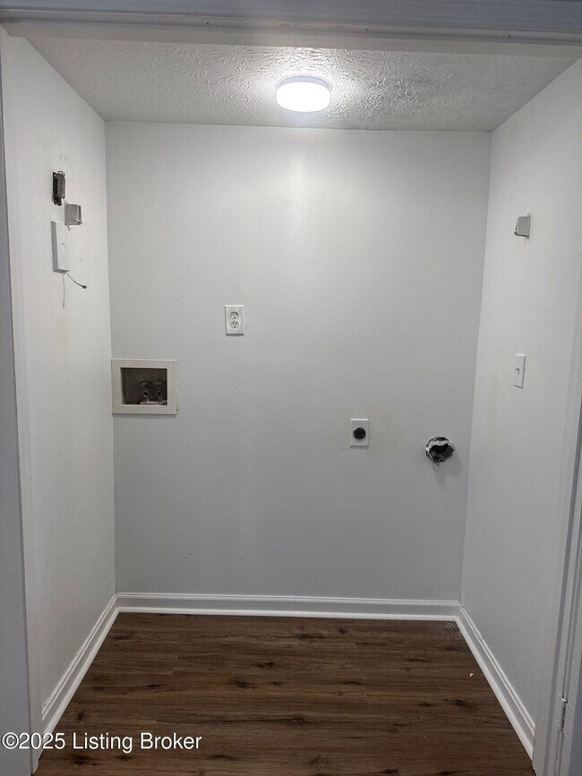 Building Photo - 5174 Keegan Way