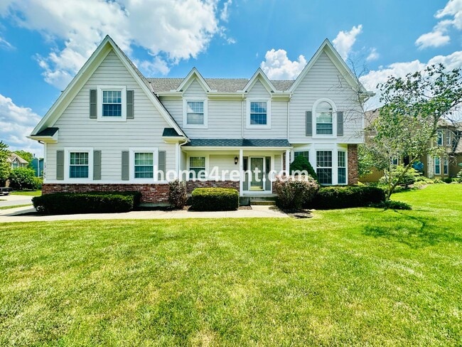 Building Photo - Beautiful, Spacious Home w/ Open Floor Pla...