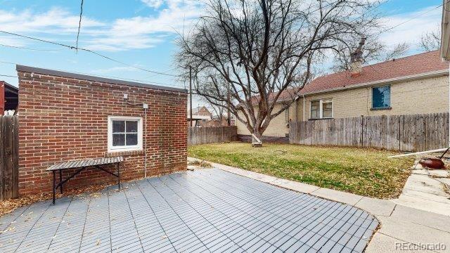 Building Photo - 712 Harrison St