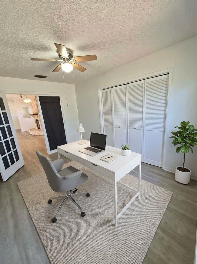 Building Photo - 57 Shores Blvd