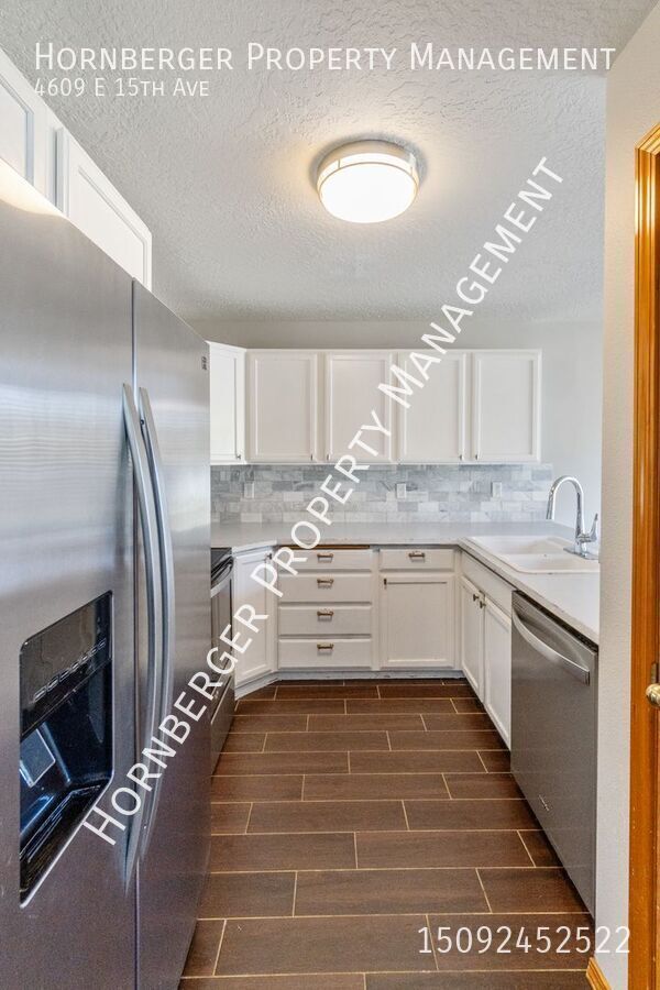 Building Photo - 4609 E 15th Ave