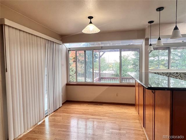 Building Photo - 9937 Spring Hill Ln