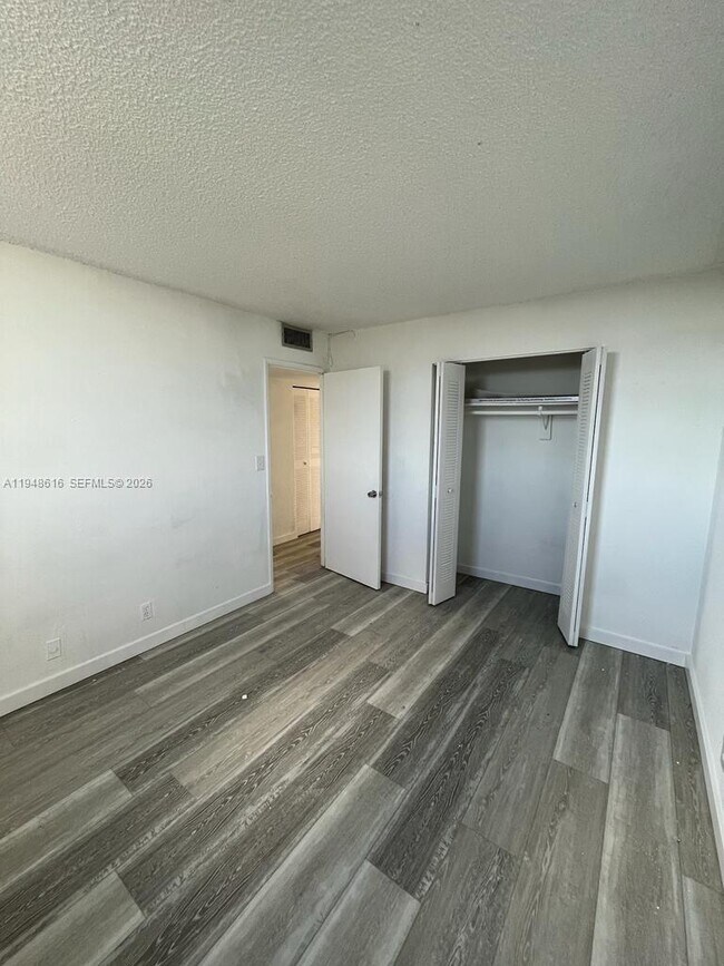 Building Photo - 4550 NW 9th St