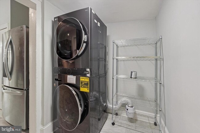 Building Photo - 2422 W Norris St