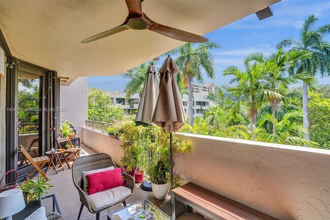 Building Photo - 161 Crandon Blvd
