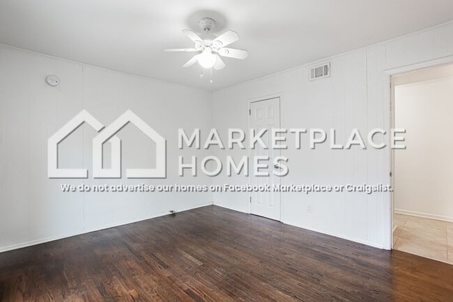 Building Photo - 2795 Pendant Pl