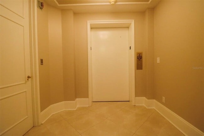 Building Photo - 1110 W Ivanhoe Blvd