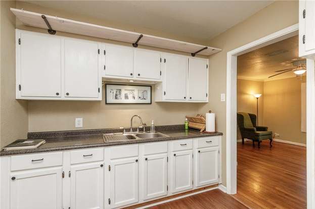 Building Photo - 946 Rickey Dr