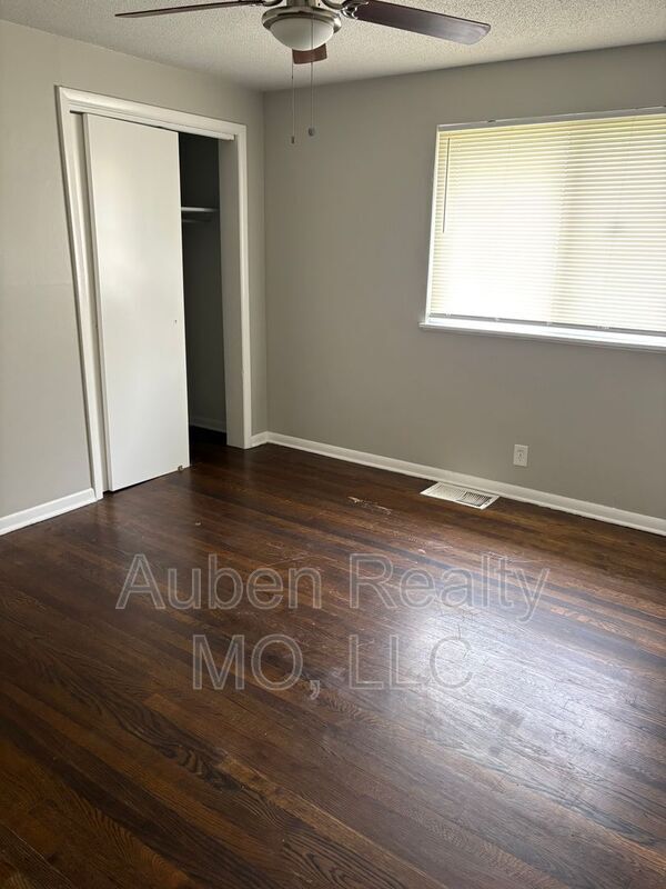 Building Photo - 1821 N 50 Terrace