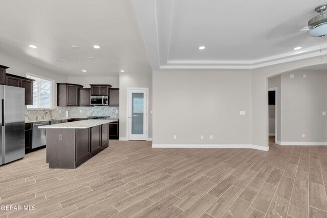 Building Photo - 1807 Dana Gray St