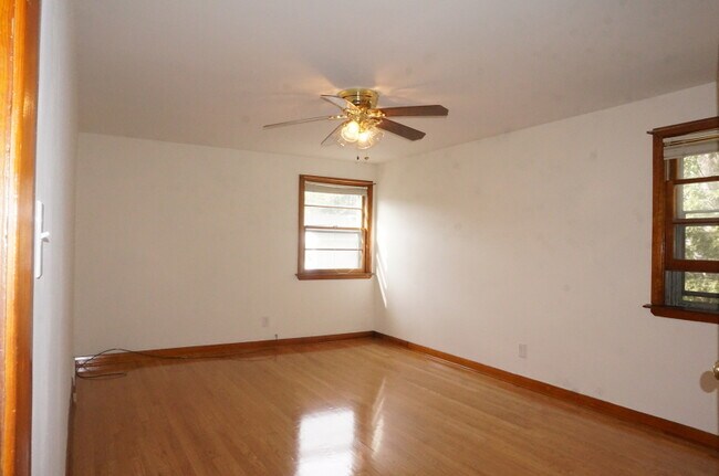 Building Photo - 28 Belmont Dr