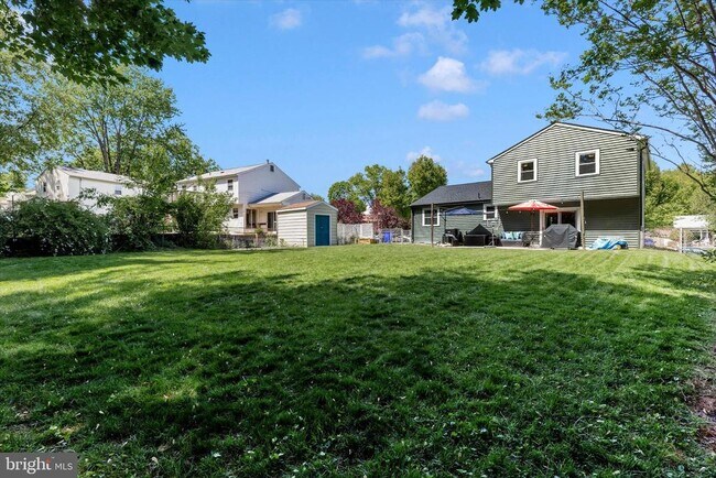 Building Photo - 3004 Peebles Ct