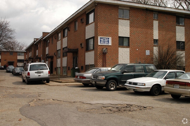 Building Photo - Cason Arms Apartments