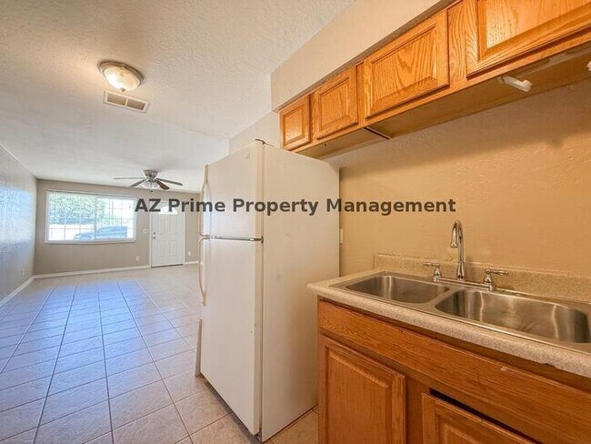 Building Photo - 7101 N 36th Ave