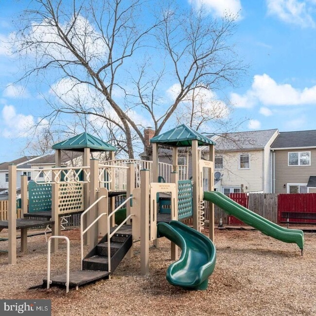 Building Photo - 7616 Somerset Ln