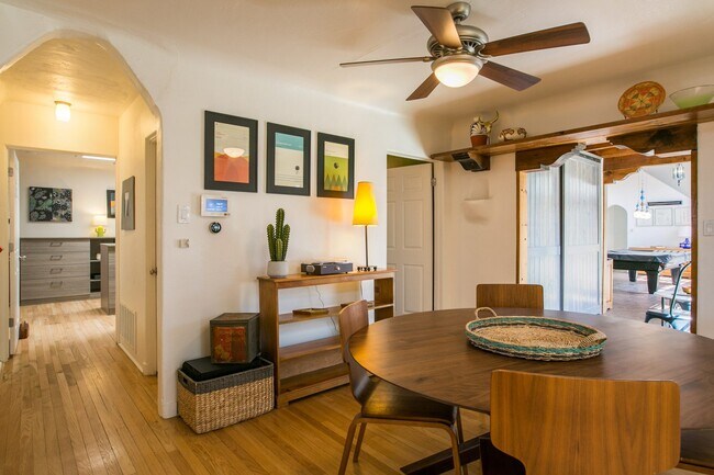 Building Photo - 610 Carlisle Blvd SE