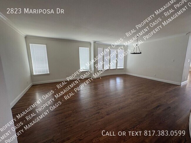Building Photo - 2823 Mariposa Dr