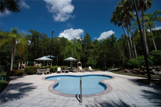 Building Photo - 16204 Nottingham Park Way