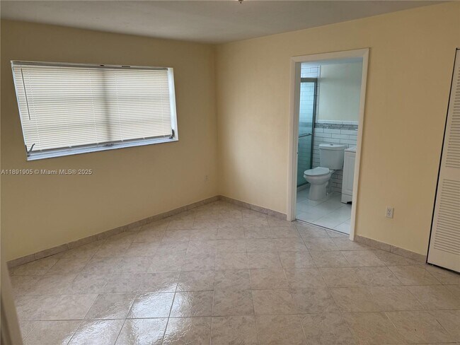 Building Photo - 4101 Indian Creek Dr