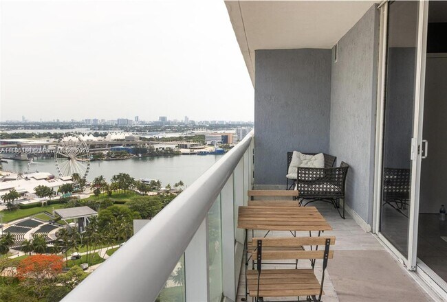 Primary Photo - 50 Biscayne Blvd