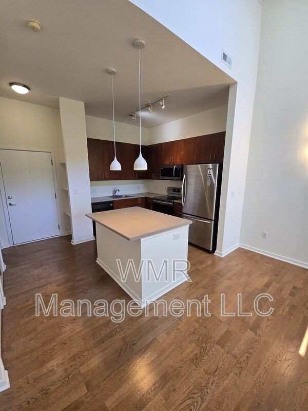 Primary Photo - 2125 Southend Dr