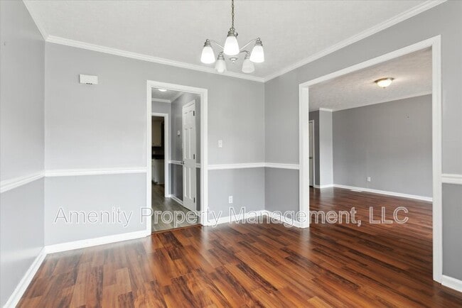 Building Photo - 32 Wainwright Dr
