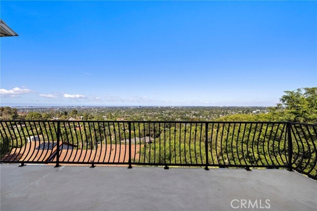 Building Photo - 11393 La Vereda Dr