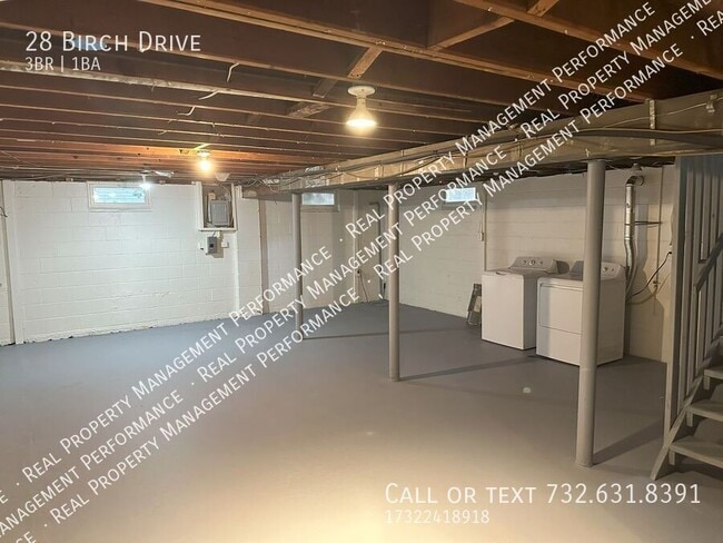 Building Photo - 28 Birch Dr