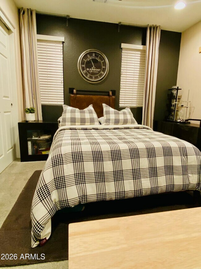 Building Photo - 4740 E Tierra Buena Ln