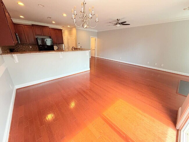 Building Photo - "Stylish 3-Bedroom Townhouse Featuring Granite Countertops & Cozy Fireplace in Winston-Salem"