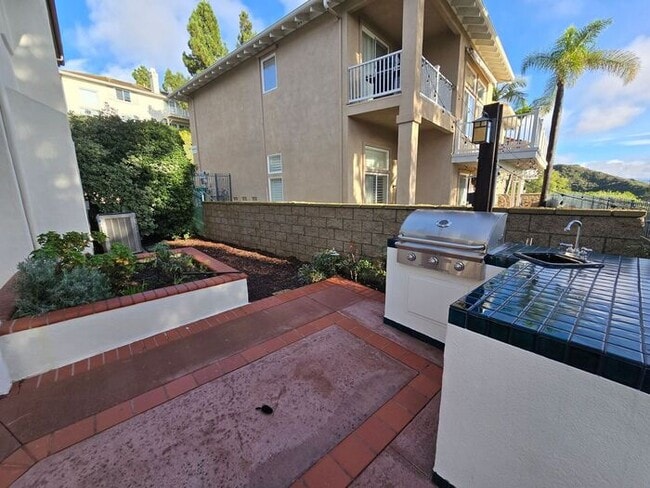 Building Photo - Incredible Home with Spectacular Views in La Jolla