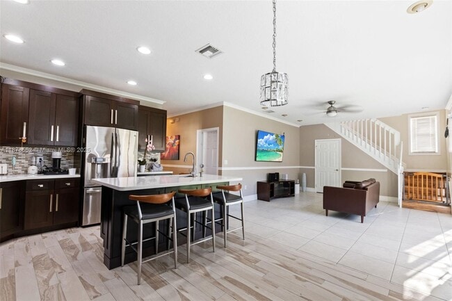 Building Photo - 15816 SW 48th Manor