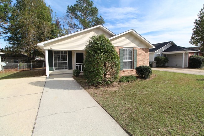 Primary Photo - 3/2 brick with fenced backyard in SW Pensa...
