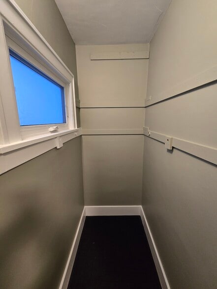 main bed closet - 1019 Widdicomb Ave NW