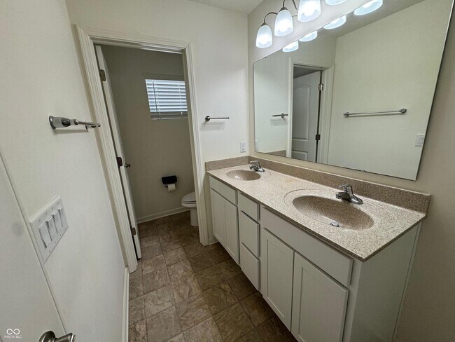 Building Photo - 9652 Wild Iris Dr