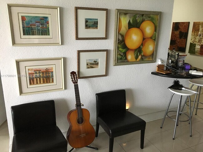 Building Photo - 401 69th St