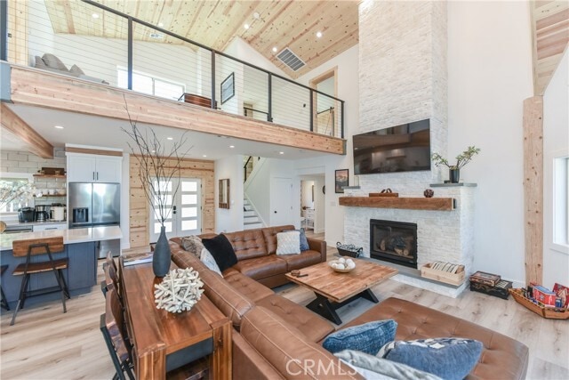 Building Photo - 578 Creekside Ln