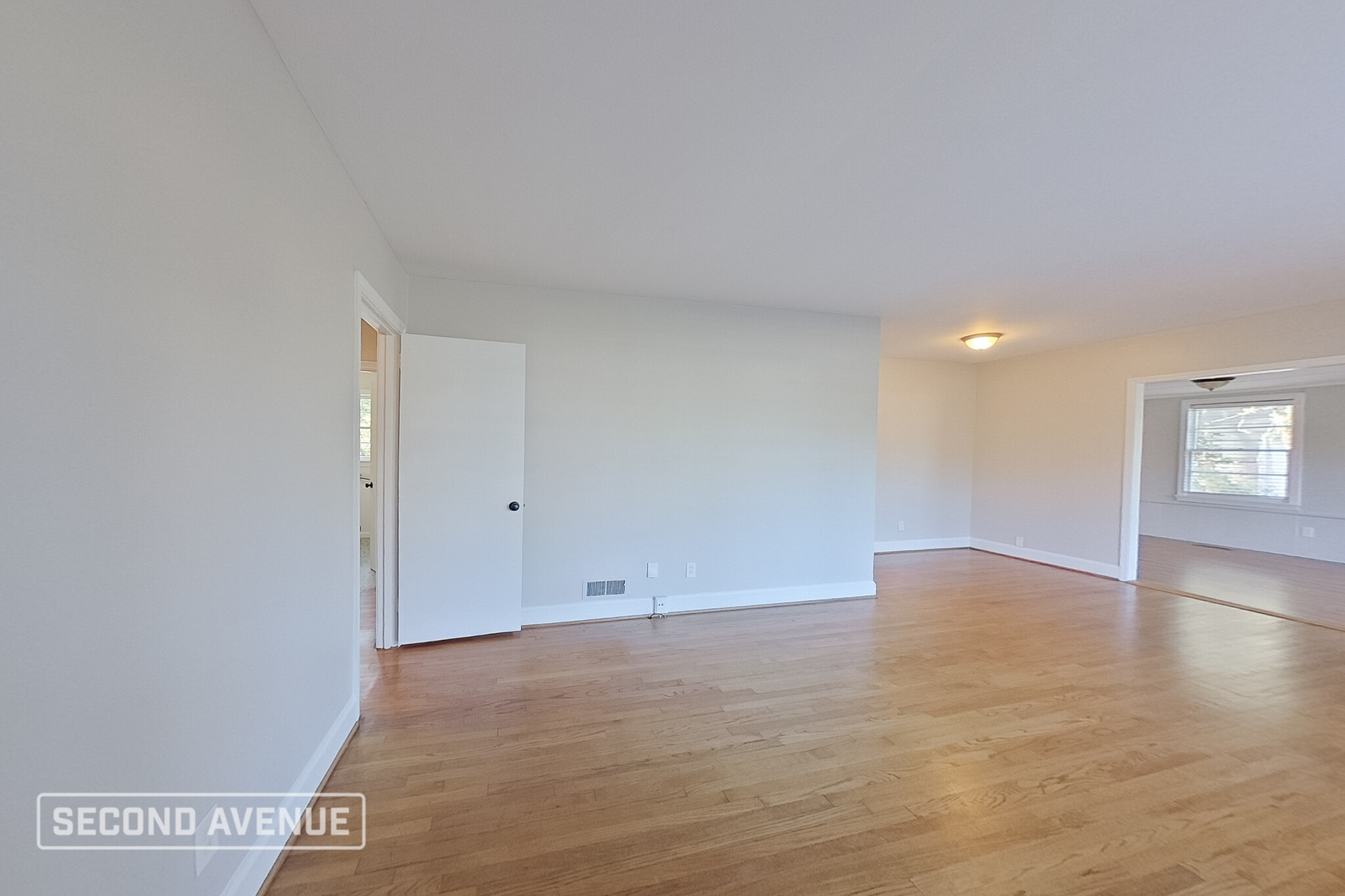 Building Photo - 817 Martinwood Ln