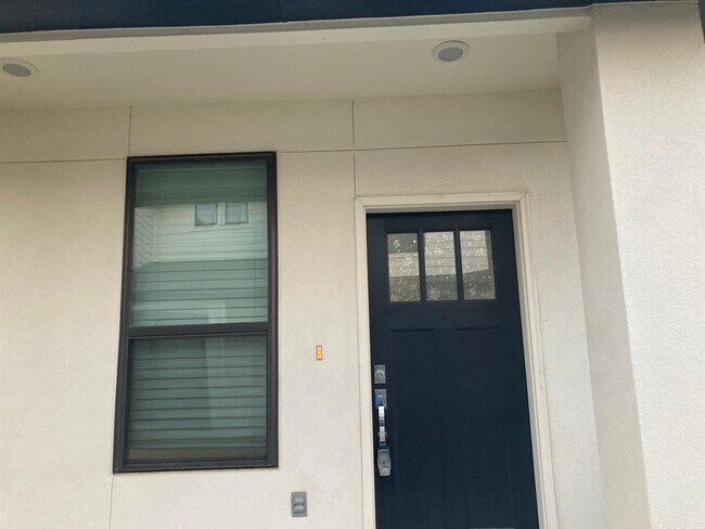 Building Photo - 12410 Maypole Bend